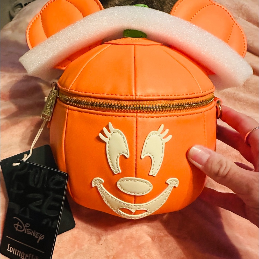 Loungefly Disney Orange Minnie Mouse Pumpkin Crossbody Bag WITH MATCHING WALLET!